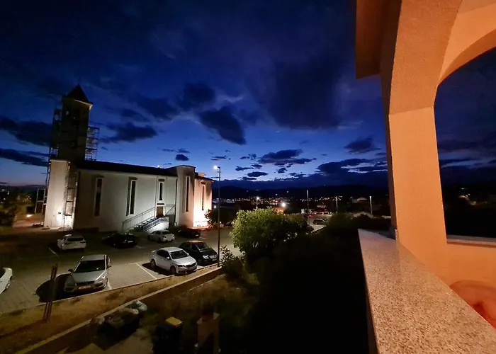 Juric アパート トロギール