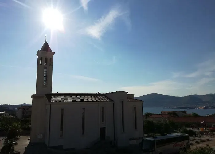 アパート Juric トロギール