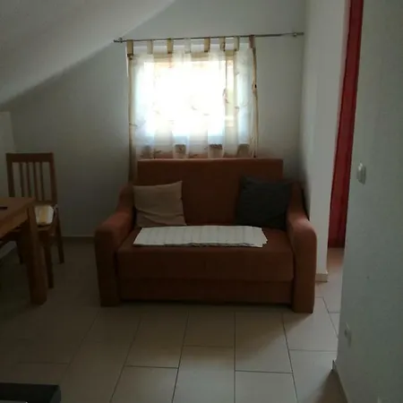 Juric 아파트 트로기르