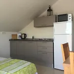 Juric דירה טרוגיר