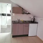 Juric דירה טרוגיר